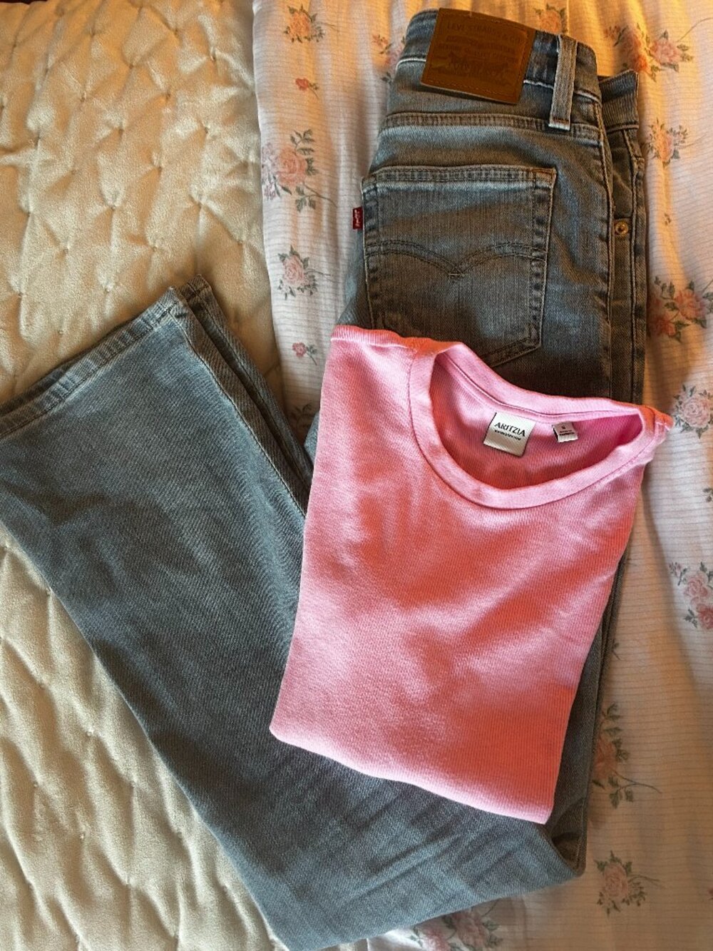 Levis 725 Jeans